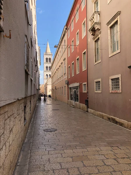 Straat Richting Klokkentoren Zadar Kroatië — Stockfoto