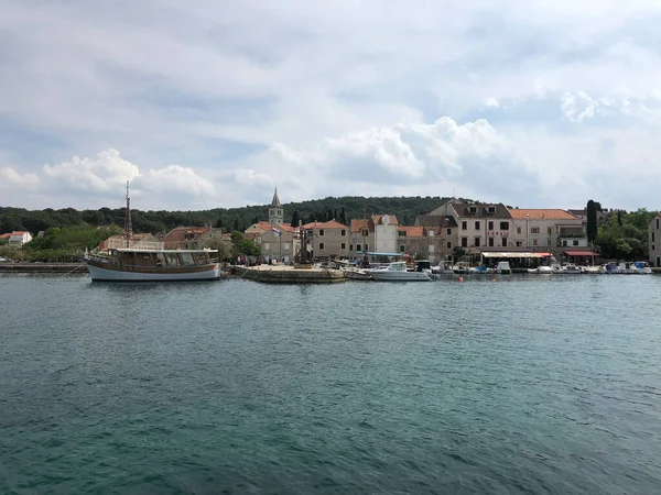 Hırvatistan Zlarin Limanı — Stok fotoğraf