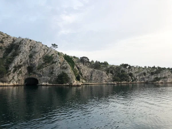 Costa Rocosa Alrededor Sibenik Croacia —  Fotos de Stock