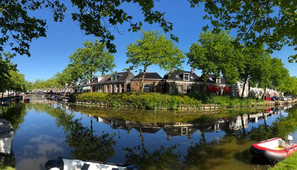 Bolsward Friesland Şehir Kanalından Panorama Hollanda — Stok fotoğraf