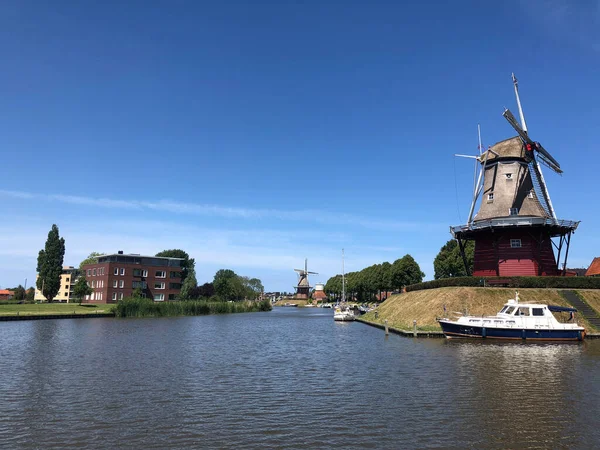 Molinos Viento Alrededor Del Canal Dokkum Frisia Holanda — Foto de Stock