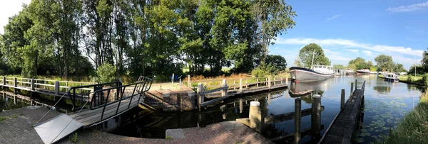 Panorama Von Einer Kleinen Kanalschleuse Rund Das Sneekermeer Friesland Niederlande — Stockfoto