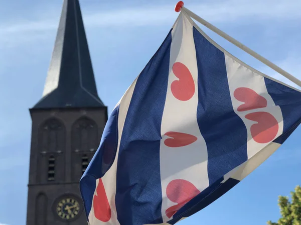 Bandeira Frísia Com Sint Werenfriduskerk Uma Igreja Workum Frísia Países — Fotografia de Stock