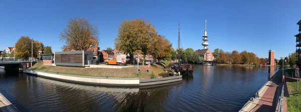 Eski Emden Almanya Nın Çevresindeki Kanaldan Panorama — Stok fotoğraf