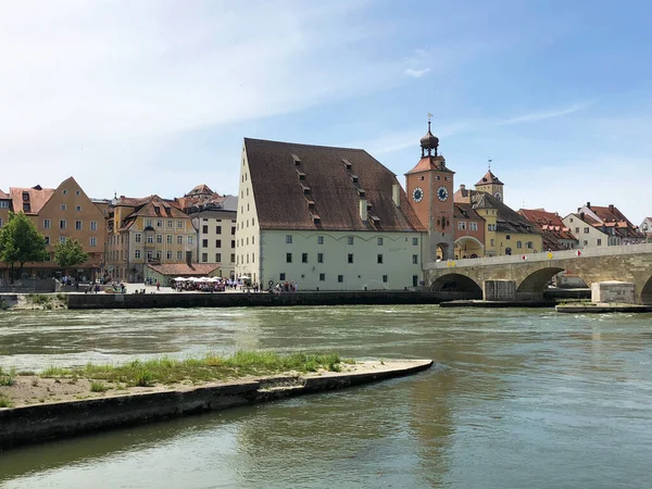 Ponte Pedra Sobre Rio Danúbio Regensburg Alemanha — Fotografia de Stock