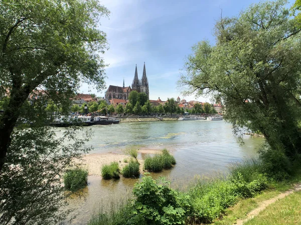Szent Péter Katedrális Dunán Regensburgban Németország — Stock Fotó
