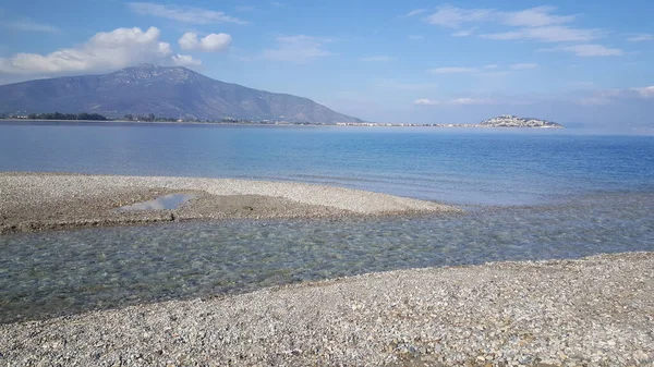 Yunanistan Daki Igroviotopos Moustou Parkından Denize Dökülen Akarsu — Stok fotoğraf