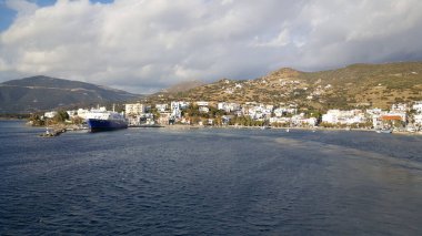 Lavrio 'dan kalkan feribot, Attica Yunanistan' ın güneydoğu kesiminde bir kasaba.