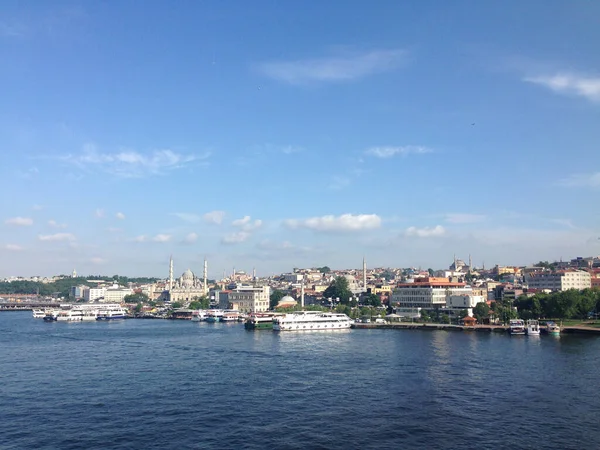 Golden Horn Φαίνεται Από Γέφυρα Του Μετρό Χαλίκ Στην Κωνσταντινούπολη — Φωτογραφία Αρχείου