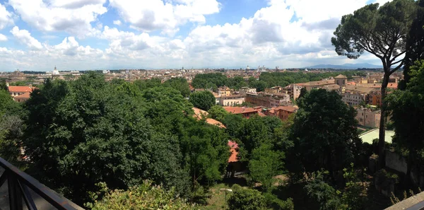 Guardando Roma Italia — Foto Stock