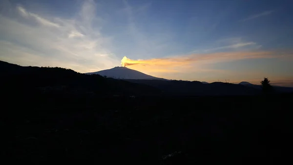 Monte Etna Estratovolcán Activo Costa Este Sicilia Italia — Foto de Stock