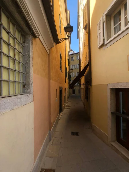 Calle Casco Antiguo Trieste Italia — Foto de Stock