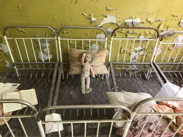 コパチの放棄された学校チェルノブイリウクライナの近くの村 — ストック写真