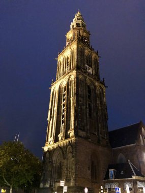 Groningen 'de gece Martinitoren Hollanda