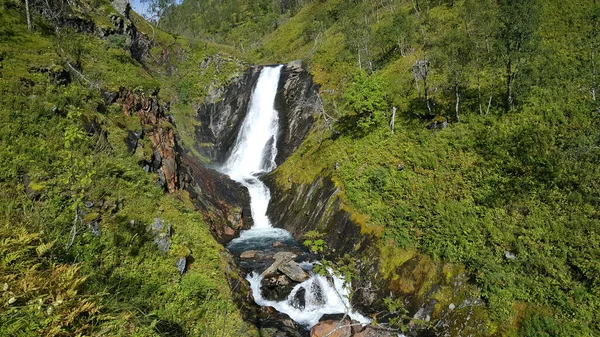 Cascada Parque Nacional Moysalen Noruega — Foto de Stock