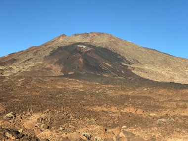 Kanarya Adaları 'ndaki Tenerife' de bir volkan Teide Dağı