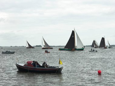 Skutsjesilen, Sneek Friesland, Hollanda 'daki Sneekermeer' de bir Frizya yat yarışı.