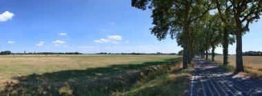 Hollanda, Overijssel 'deki Eesveen çevresinden Panorama