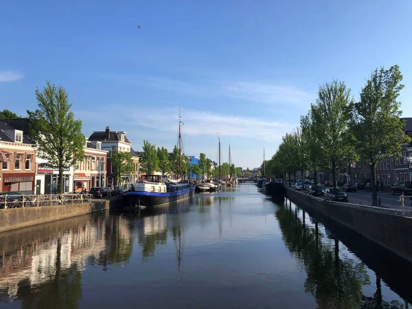 Canal Leeuwarden Frisia Países Bajos —  Fotos de Stock