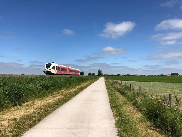 Pociąg Friesland Holandia — Zdjęcie stockowe