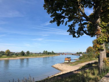 Zutphen çevresindeki IJssel Nehri, Gelderland Hollanda