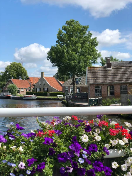 Канал Вартене Фрисландия Нидерланды — стоковое фото