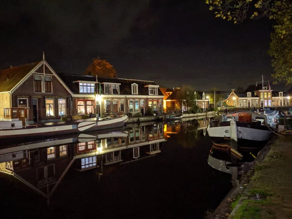 Geceleri Sneek Friesland Hollanda Kanalda Konaklamak — Stok fotoğraf