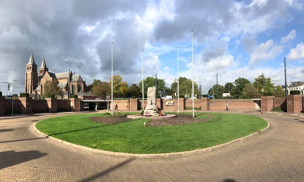 荷兰阿纳姆的机载纪念碑 — 图库照片