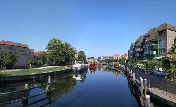Miejska Panorama Kanału Zwolle Overijssel Holandia — Zdjęcie stockowe