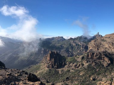 Gran Canaria 'daki Ventana del Nublo' dan Roque Nublo 'yu görmek