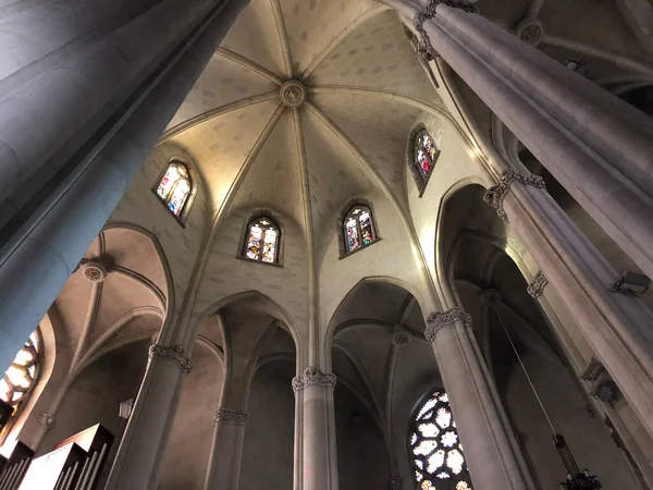 Wnętrze Kościoła Najświętszego Serca Jezusowego Barcelonie Hiszpania — Zdjęcie stockowe
