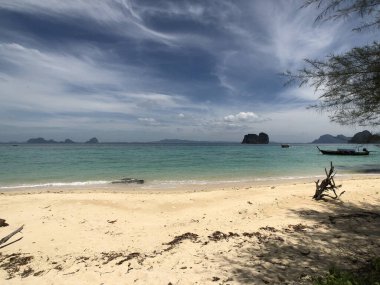 Tayland 'da Koh Ngai plajı.