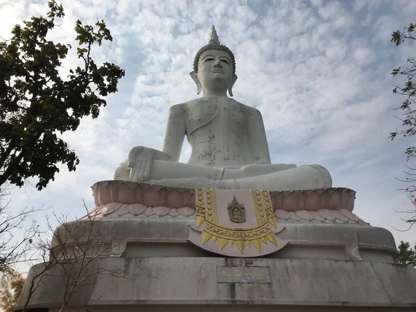 Phanom Sawai Orman Parkı Ndaki Büyük Buda Heykeli — Stok fotoğraf