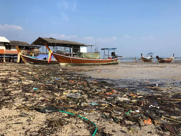 Pollution Sur Plage Marée Basse Dans Île Koh Mook Thaïlande — Photo