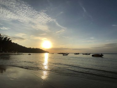 Phuket Tayland 'da Kamala Sahili' nde günbatımı