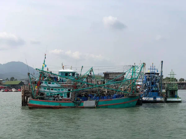 Barcos Pesca Porto Rayong Tailândia — Fotografia de Stock