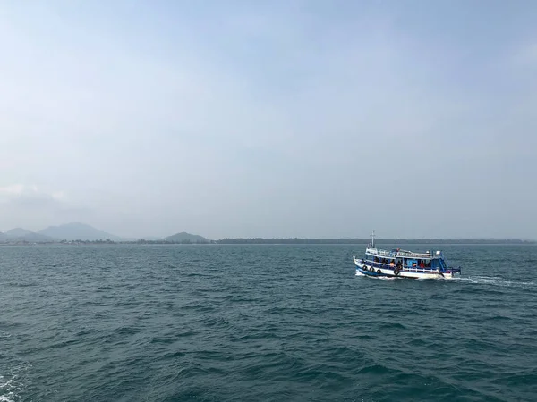 Ferry Para Rayong Tailândia — Fotografia de Stock