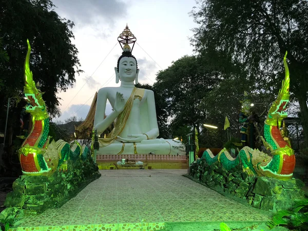 Вечером Статуя Будды Острове Самет Таиланде — стоковое фото