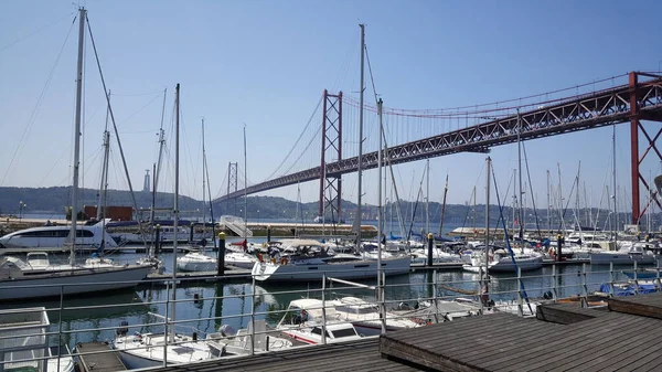 Porto Junto Ponte Abril Lisboa Portugal — Fotografia de Stock