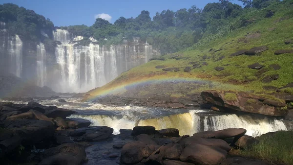 Regenbogen Bei Den Kalandula Wasserfällen Angola — Stockfoto