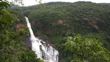 Gine, Afrika 'daki Sala Şelaleleri