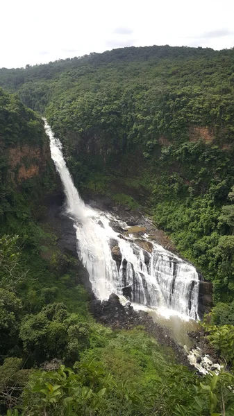 Wodospad Sala Gwinei Afryka — Zdjęcie stockowe