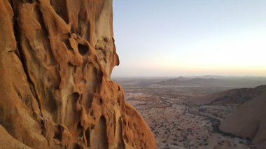 Namibya 'nın Namib çölündeki Spitzkoppe.