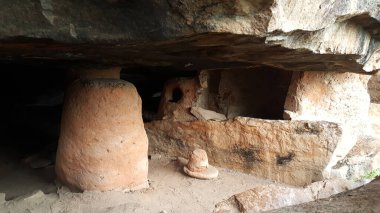 Togo 'nun kuzeyindeki Nok Mağaraları