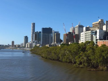 Brisbane silueti İyi niyet köprüsünden görüldü