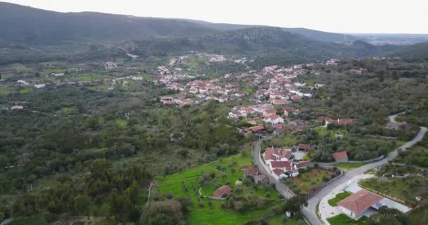 Luchtzichtdorp Rond Parque Natural Las Sierras Aire Candeeiros Portugal — Stockvideo
