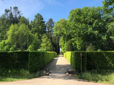 Hollanda, Heerenberg 'deki Huis Bergh kalesinin etrafındaki bahçe.