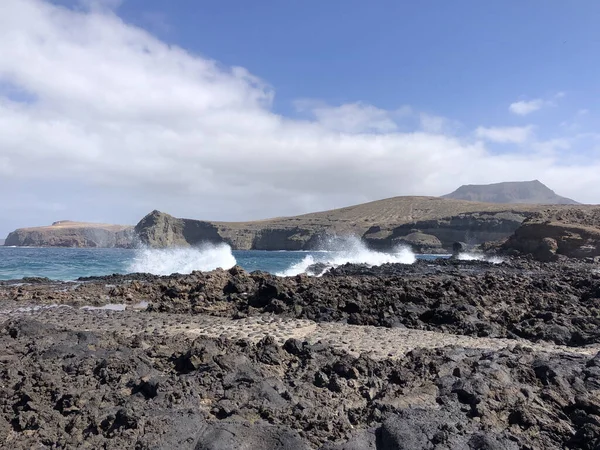 島のアガエテ島のプラヤプンタ ゴルダでの波 Gran Canaria — ストック写真