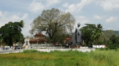 Sri Lanka 'daki Ratnapura Tapınağı