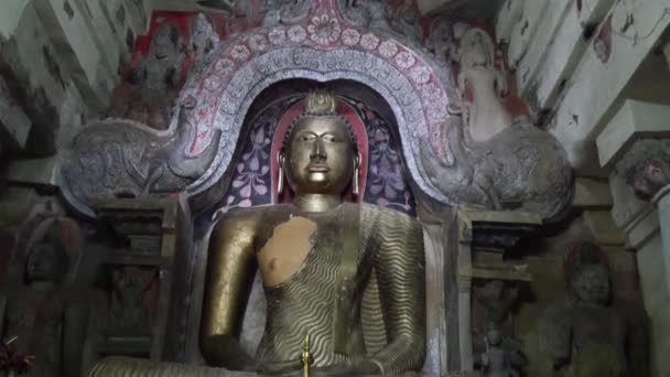 Statua Buddha All Interno Del Tempio Lankatilaka Kandy Provincia Centrale — Video Stock